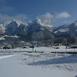 Frauendorf Апартаменты *