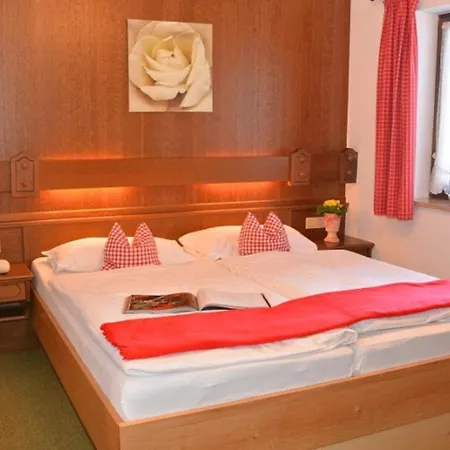 Frauendorf Apartment *